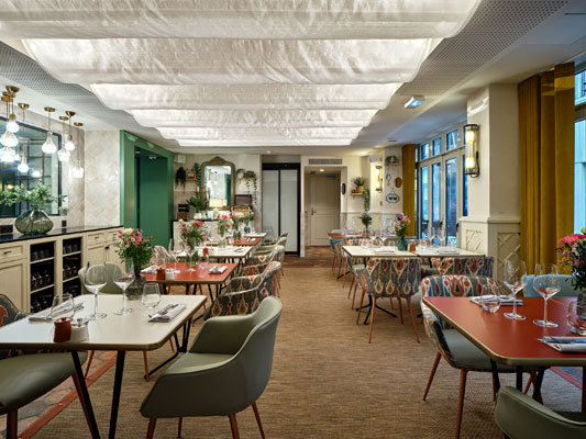 Arbore Restaurant (Salle)